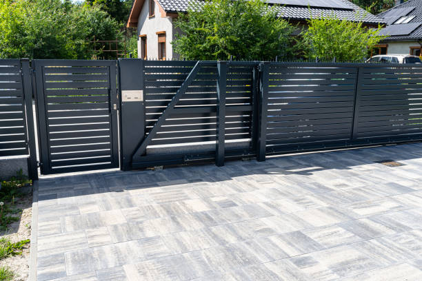 Best Custom Driveway Pavers  in Old River Winfree, TX